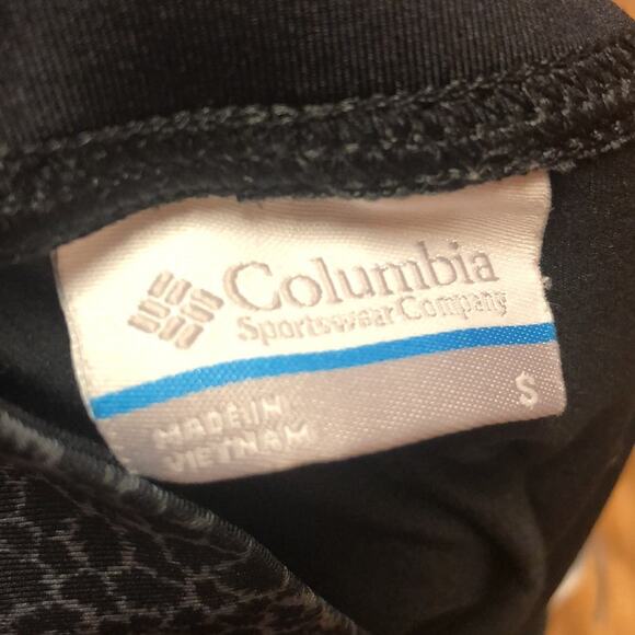 Columbia Black and Gray Animal Print Skirt with Built in Shorts Size Small - Picture 8 of 8